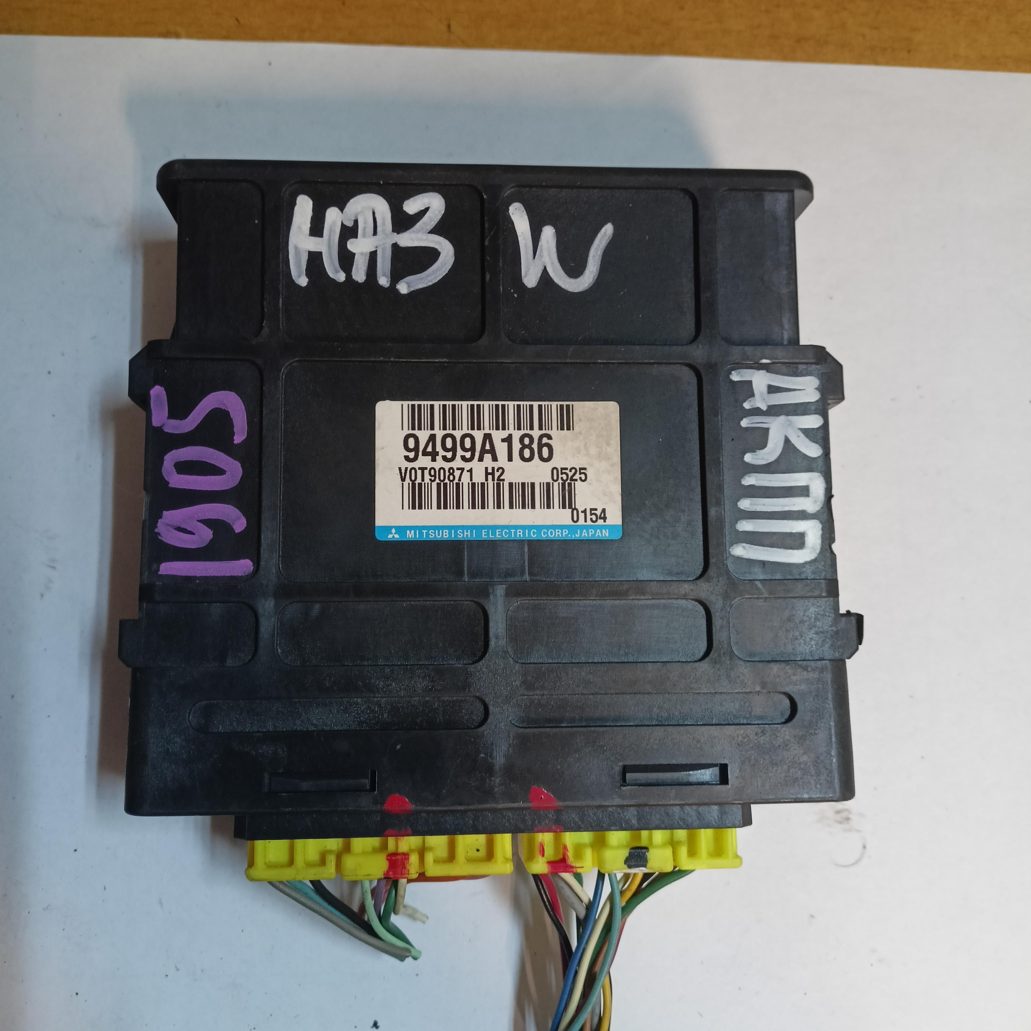 Электронный блок MITSUBISHI I-MIEV HA3W 9499A186 1 ракурс Электронный блок MITSUBISHI I-MIEV HA3W 9499A186 1 ракурс